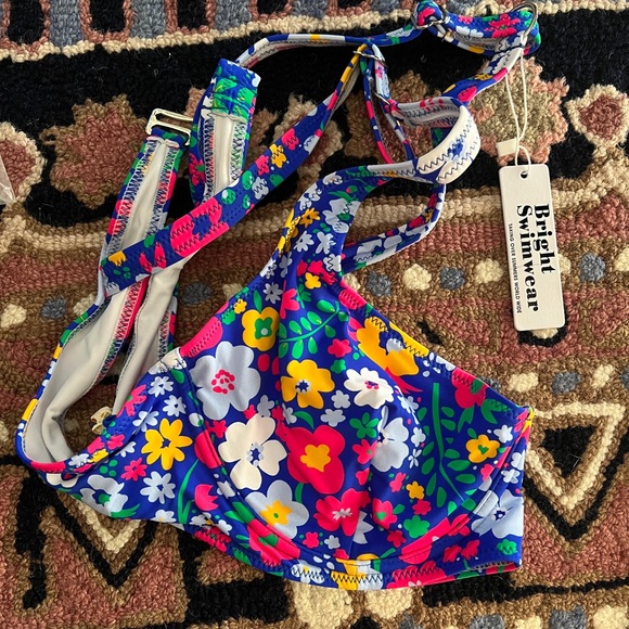 Bright swimwear Capri top and bottom (set) Flower Garden - Picture 7 of 9